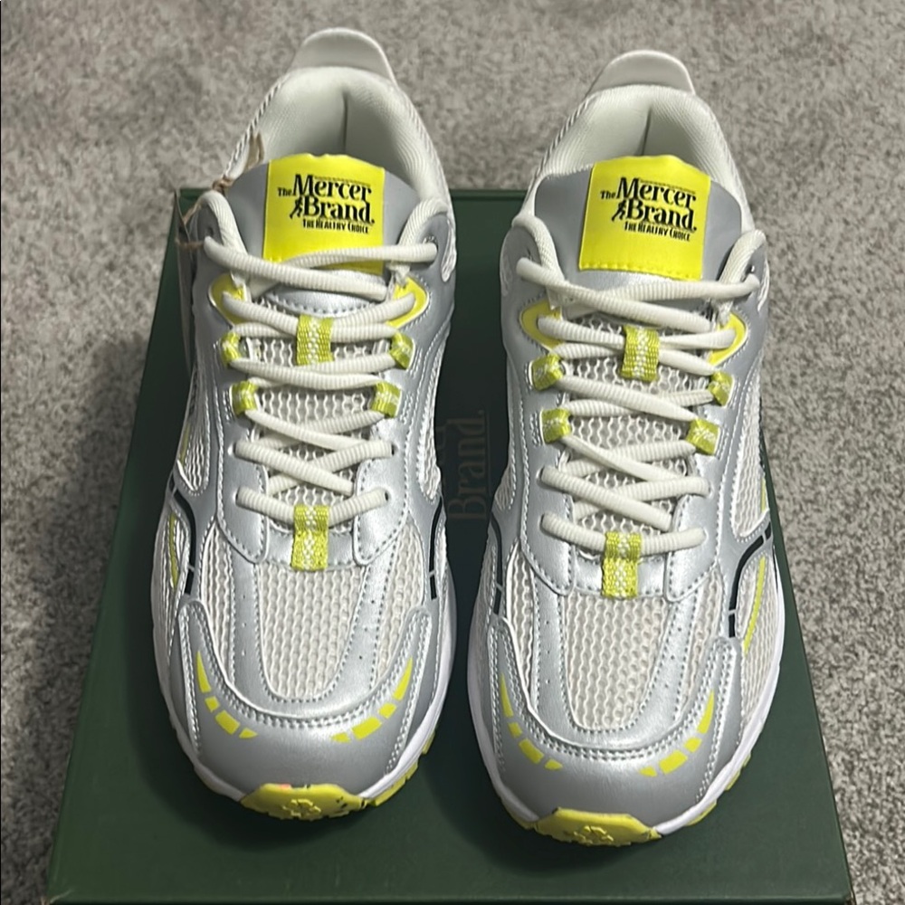 Mercer of Amsterdam RerunWhite and Yellow Sneakers Size 41 brand new.
